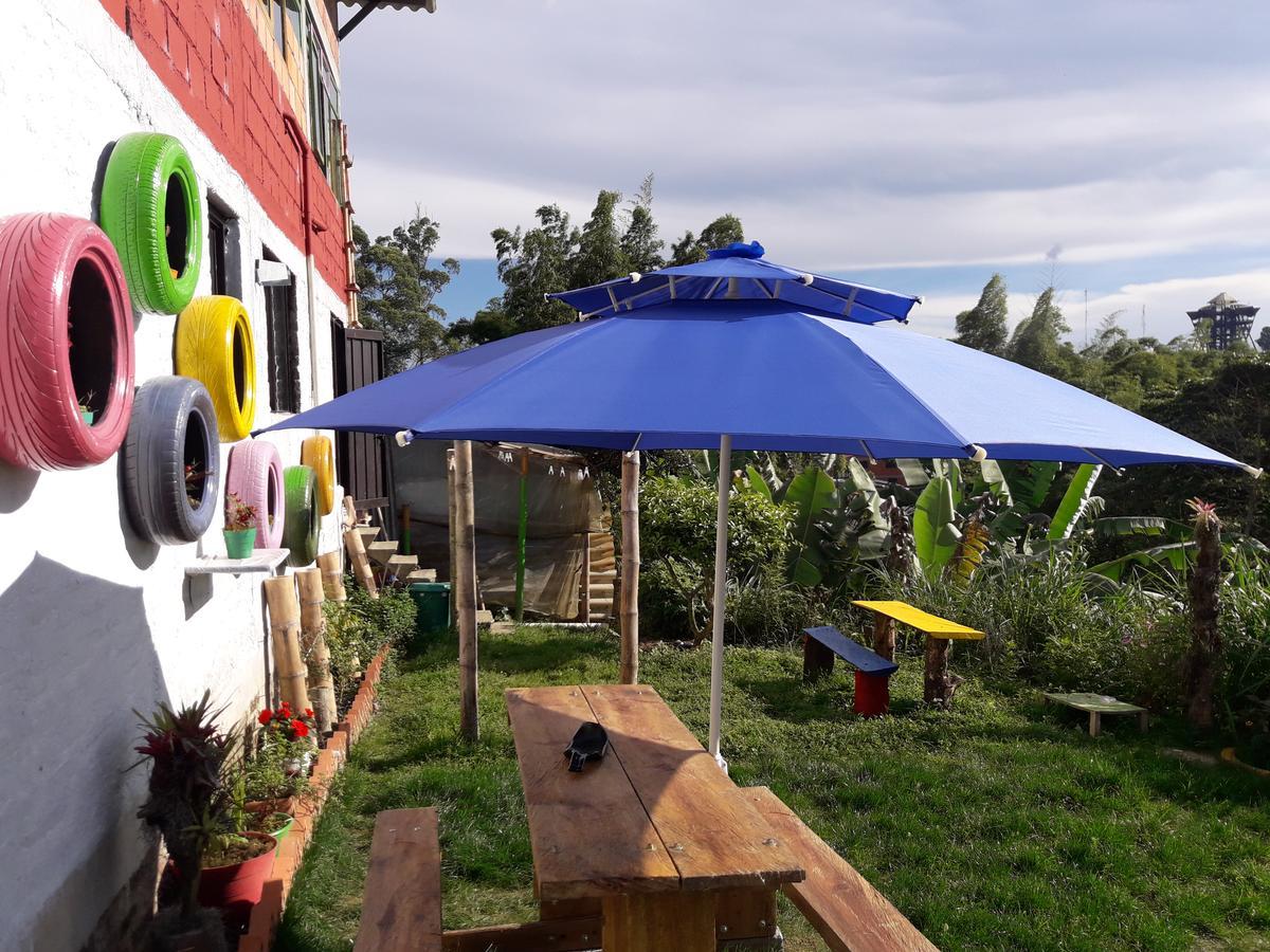 Hotel Vivienda Turistica Yerbabuena à Filandia Extérieur photo