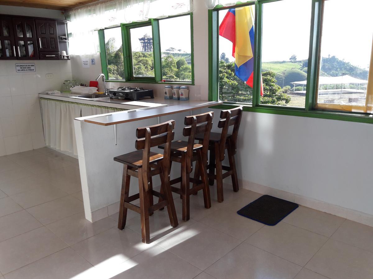 Hotel Vivienda Turistica Yerbabuena à Filandia Extérieur photo