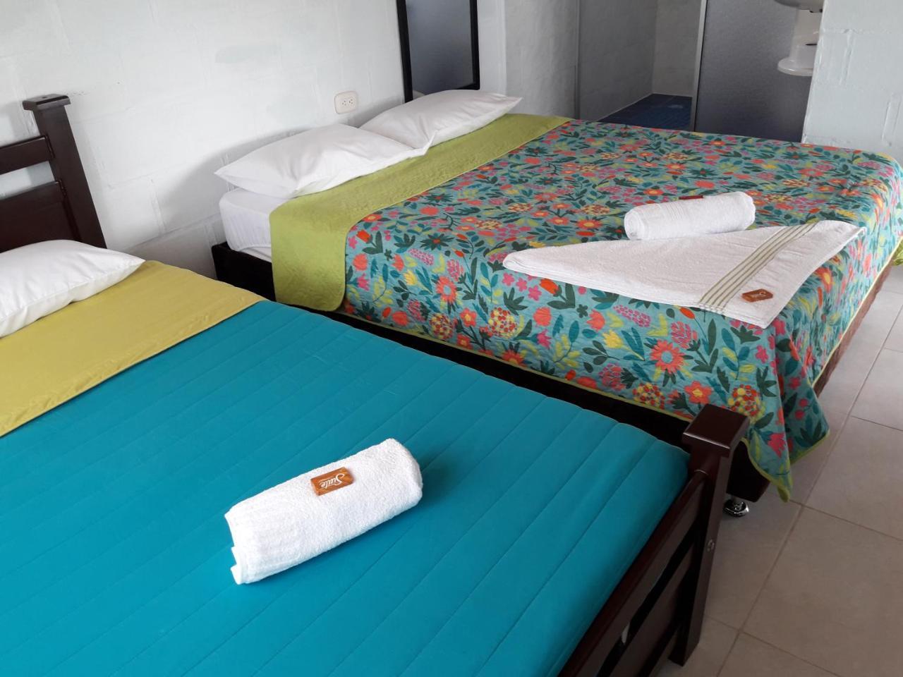 Hotel Vivienda Turistica Yerbabuena à Filandia Extérieur photo